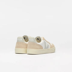 V-10 LEATHER WHITE NATURAL ALMOND
