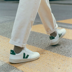 V-12 LEATHER WHITE CYPRUS