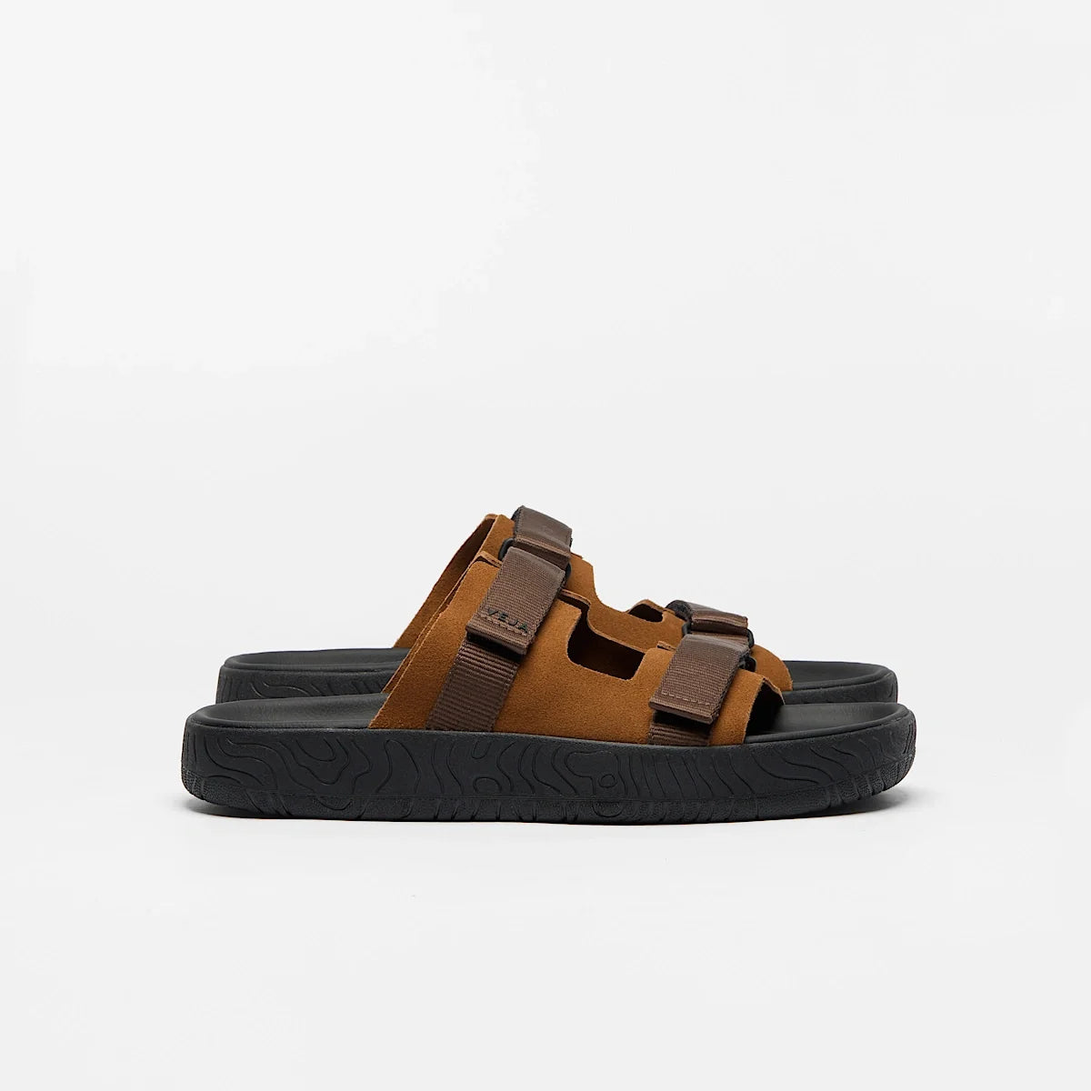 ARPOADOR SUEDE COGNAC EAGLE BLACK